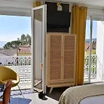 Hotel La Petite Boheme 3*