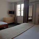 Hotel La Petite Boheme 3*