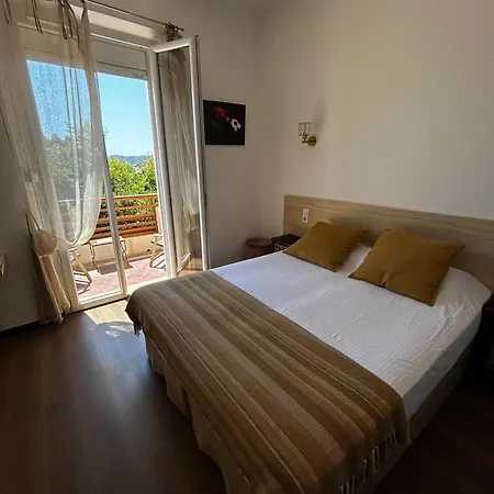 Hotel La Petite Boheme 3*