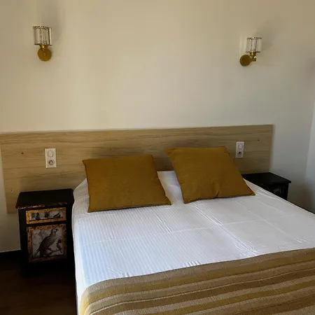 Hotel La Petite Boheme Le Lavandou