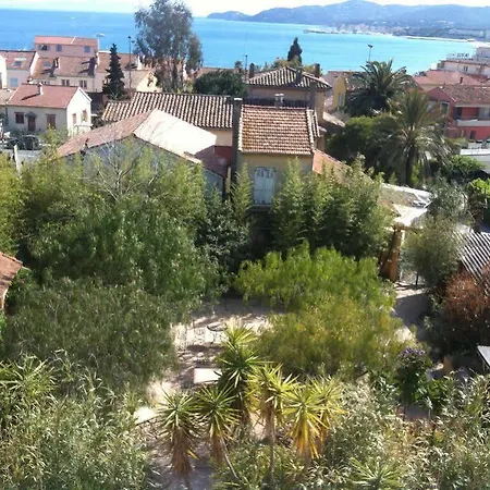 La Petite Boheme 3* Le Lavandou