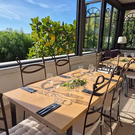 La Petite Bohème 3*