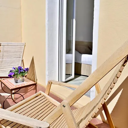 La Petite Boheme Hotel 3*