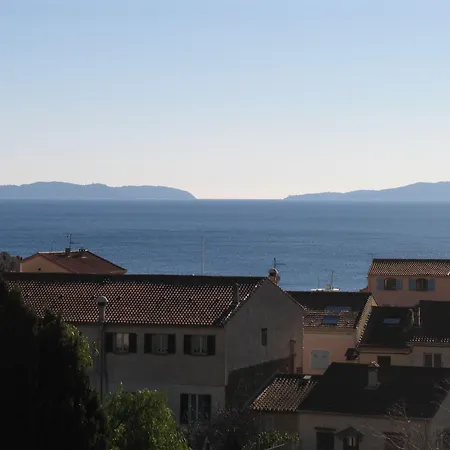 La Petite Boheme Le Lavandou