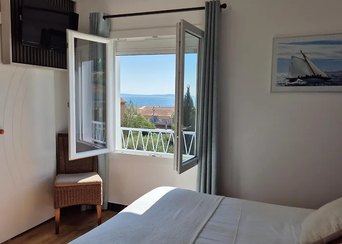 Отель La Petite Boheme 3*