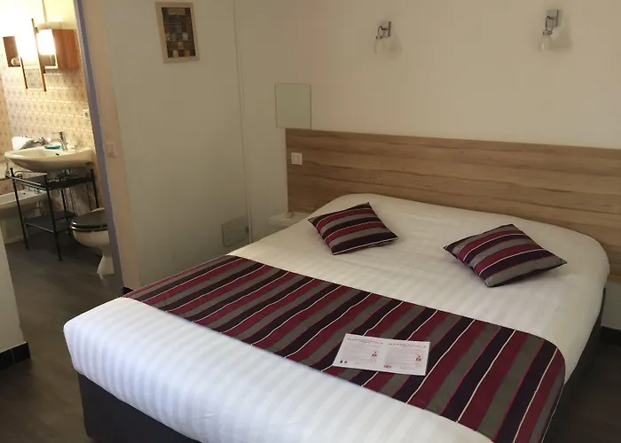 La Petite Boheme Hotel 3*