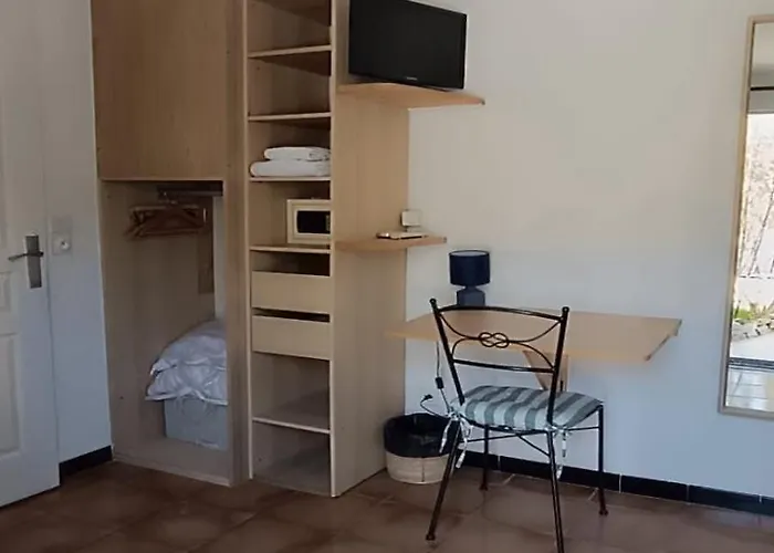 La Petite Boheme Ле-Лаванду