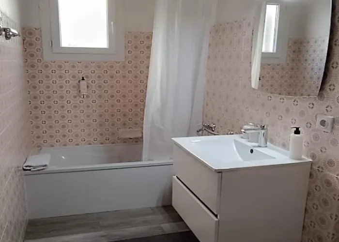 Отель La Petite Boheme 3*